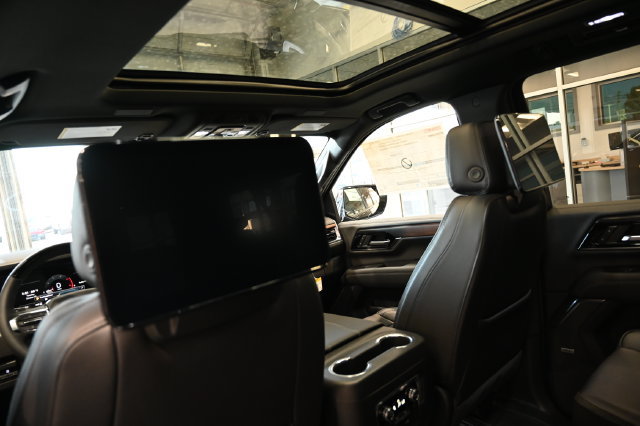 New 2026 GMC Yukon XL Denali w/ Denali Reserve Package AWD/4WD image 23