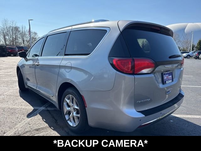 Used 2018 Chrysler Pacifica Limited FWD image 8