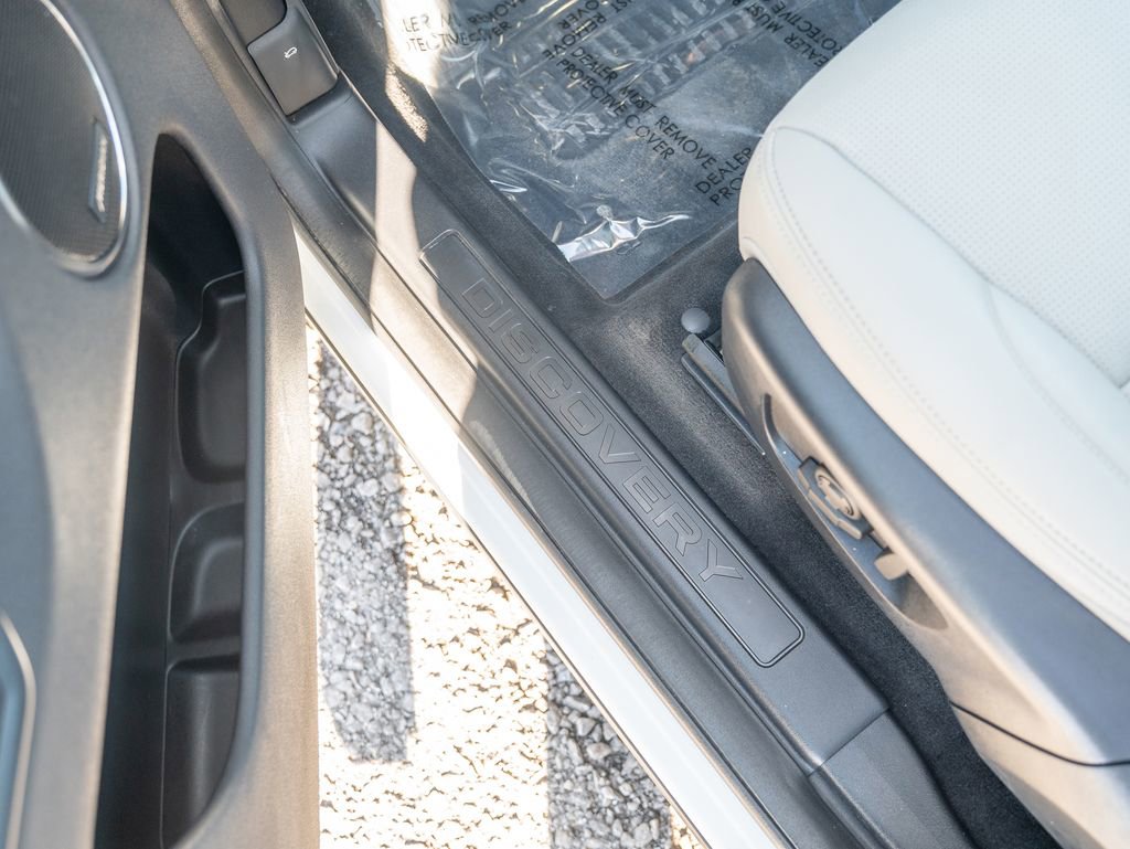 Certified 2024 Land Rover Discovery Sport S AWD/4WD image 17