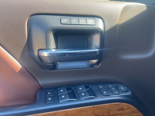 Used 2018 Chevrolet Silverado 2500 High Country w/ Duramax Plus Package image 13