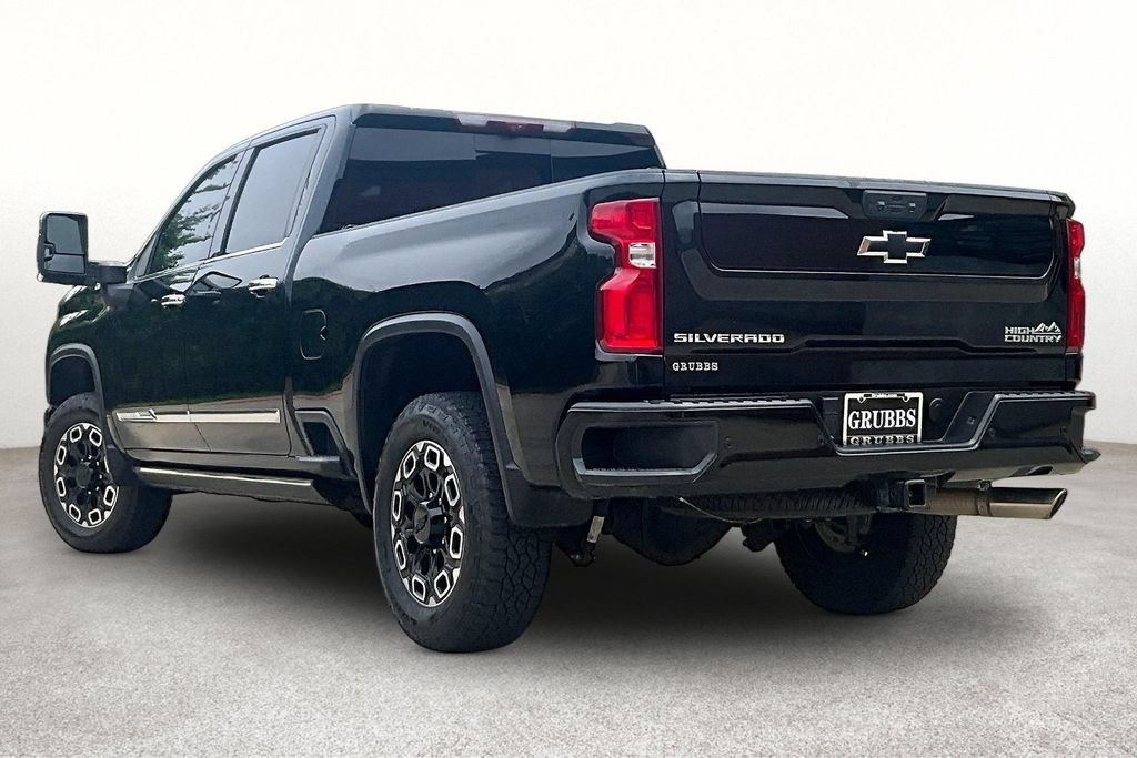 Used 2024 Chevrolet Silverado 2500 High Country w/ High Country Premium Package AWD/4WD image 16