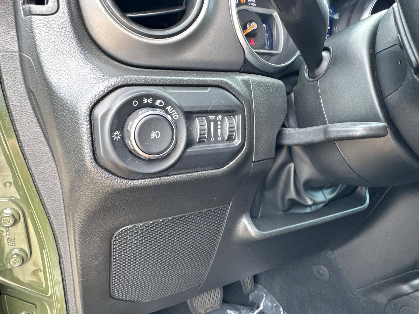 Used 2022 Jeep Wrangler Unlimited Sport AWD/4WD image 30