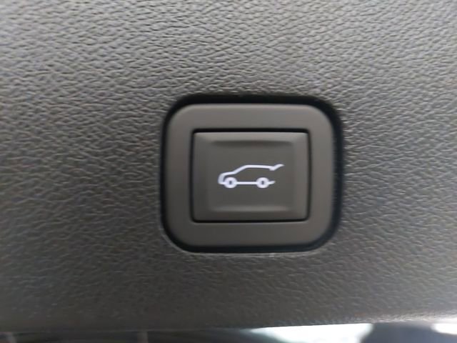 Used 2025 Cadillac XT6 Sport w/ LPO, Floor Liner Package image 15