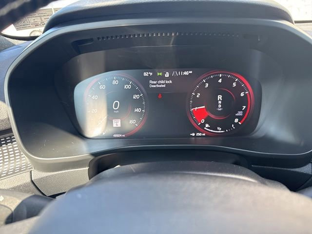 Used 2021 Volvo XC40 T5 R-Design w/ Advanced Package image 17