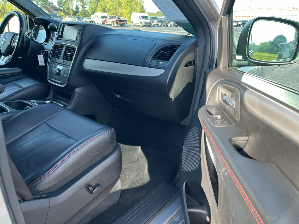 Used 2020 Dodge Grand Caravan GT FWD image 19