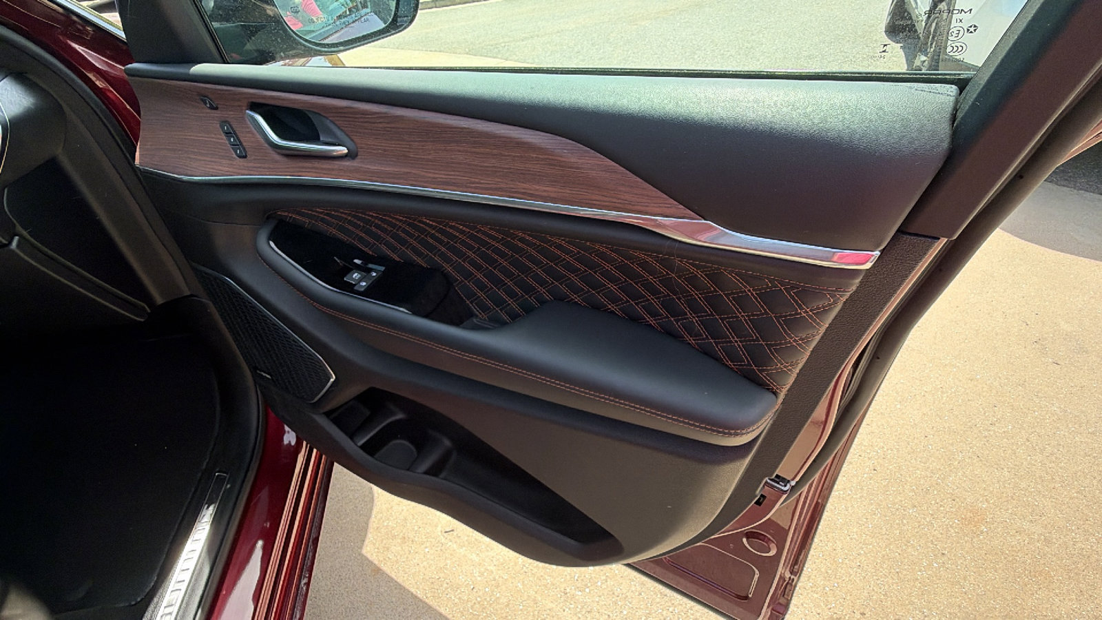 Used 2025 Jeep Grand Cherokee L Summit w/ Advanced Protech Group IV image 19