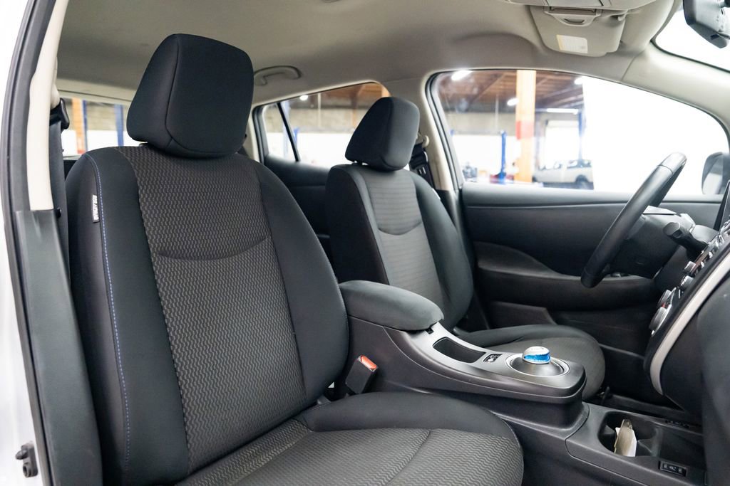 Used 2014 Nissan Leaf S w/ Charge Package image 26