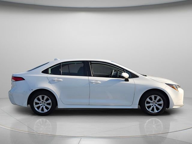 Used 2021 Toyota Corolla LE image 7