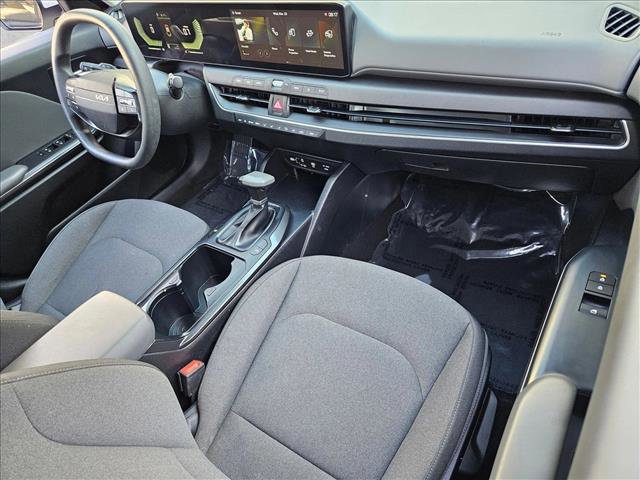 Used 2025 Kia K4 LXS image 20