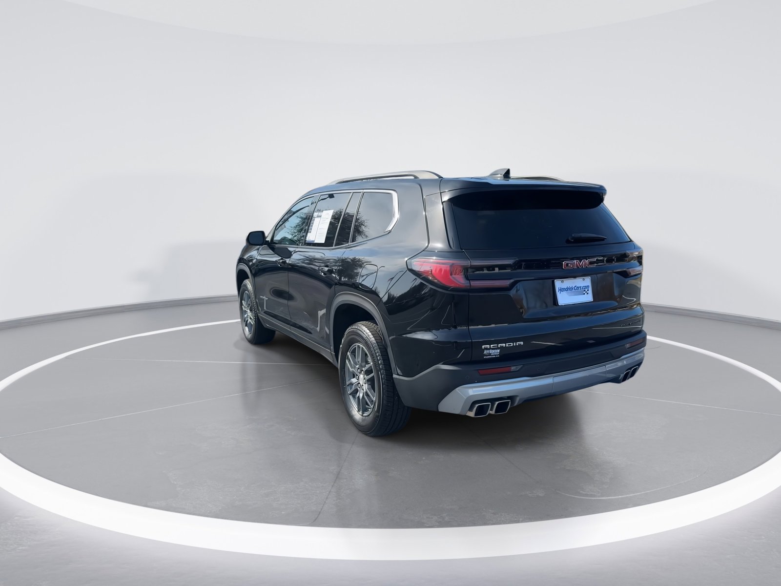 Used 2025 GMC Acadia Elevation image 7