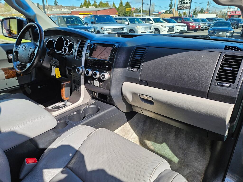 Used 2010 Toyota Sequoia Platinum AWD/4WD image 11