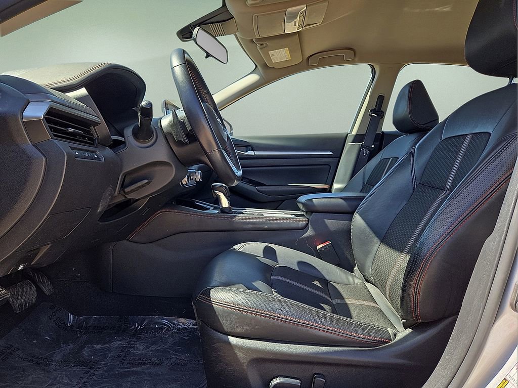 Used 2024 Nissan Altima 2.5 SR image 24