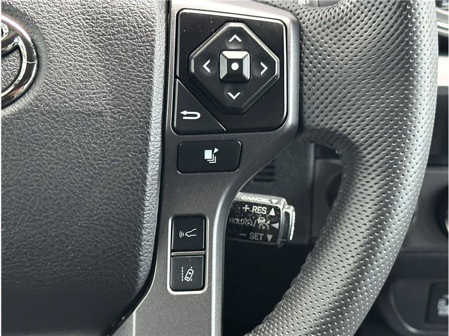 Used 2022 Toyota Tacoma TRD Sport w/ Technology Package AWD/4WD image 22