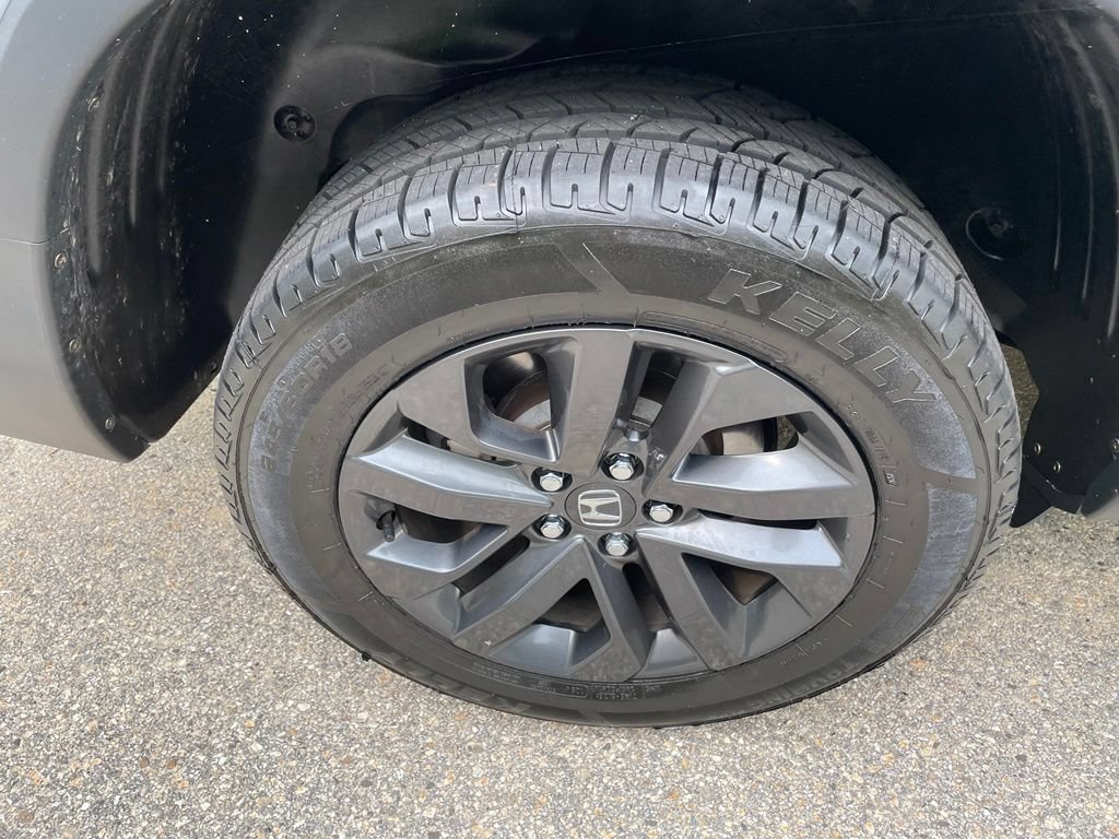 Certified 2023 Honda Ridgeline Sport image 6