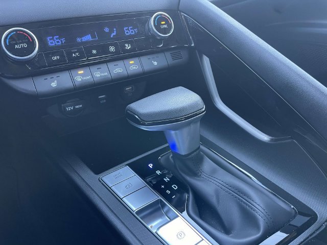 Used 2023 Hyundai Elantra Blue FWD image 32