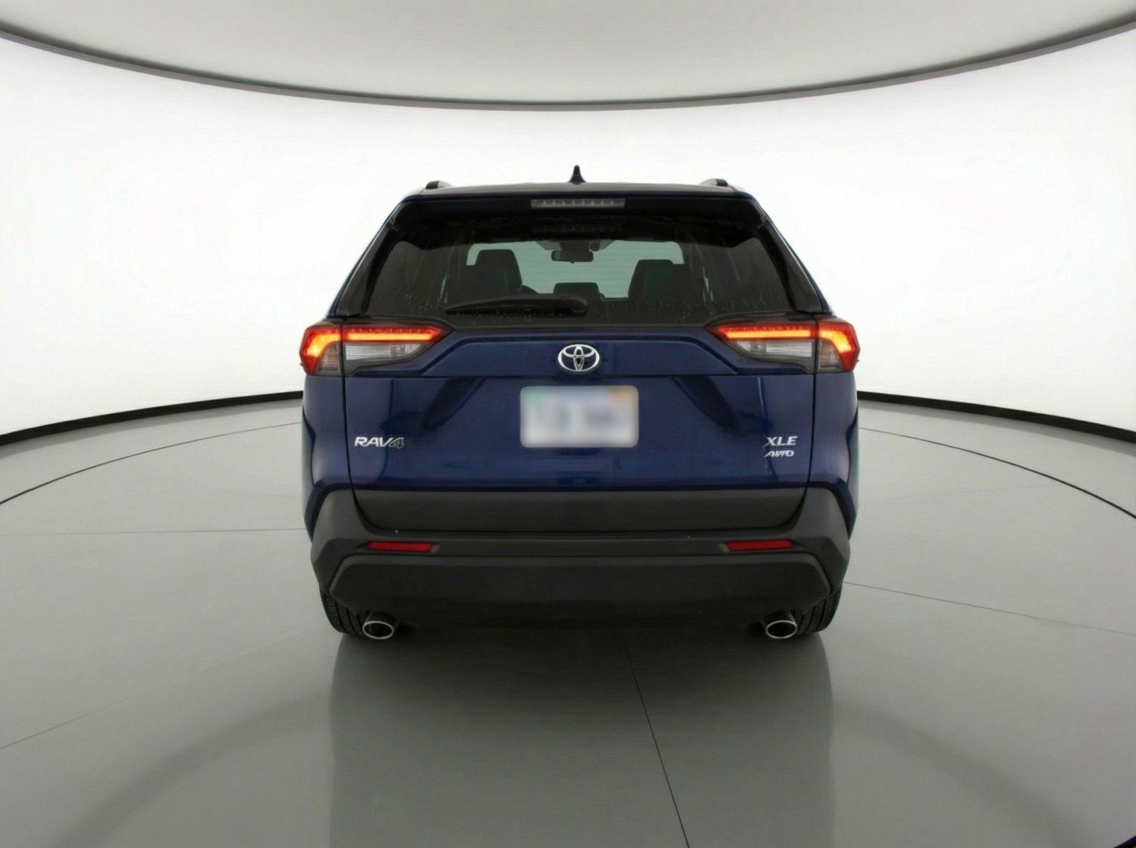 Used 2025 Toyota RAV4 XLE w/ Convenience Package image 7