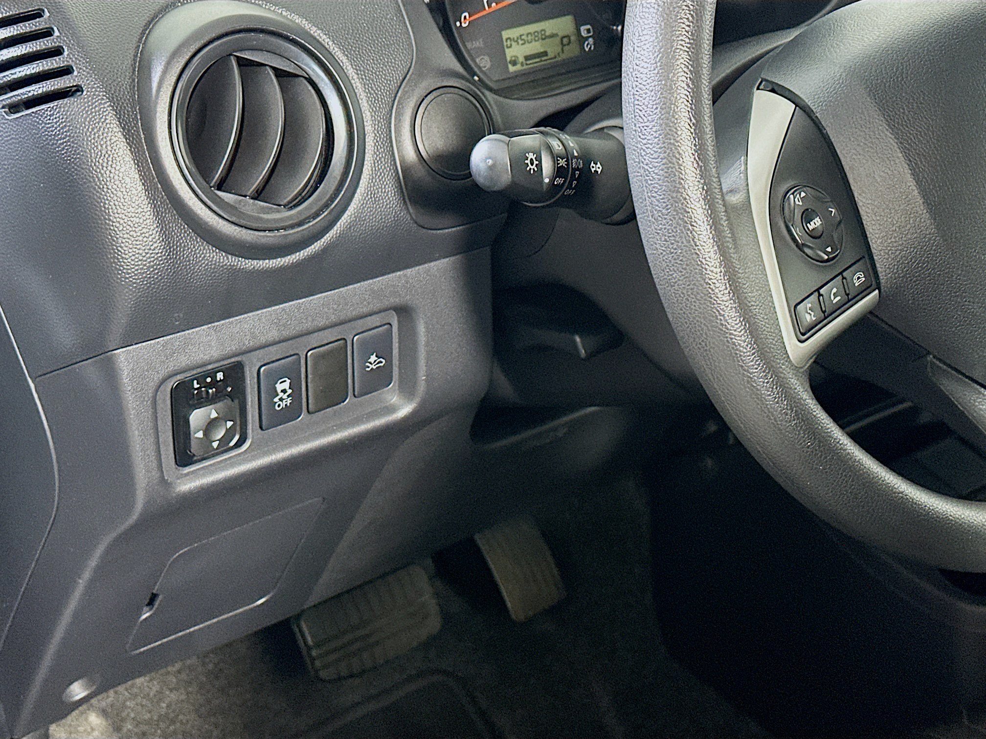 Used 2024 Mitsubishi Mirage ES FWD image 16