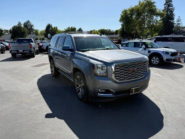 Used 2019 GMC Yukon Denali w/ Denali Ultimate Package AWD/4WD image 2
