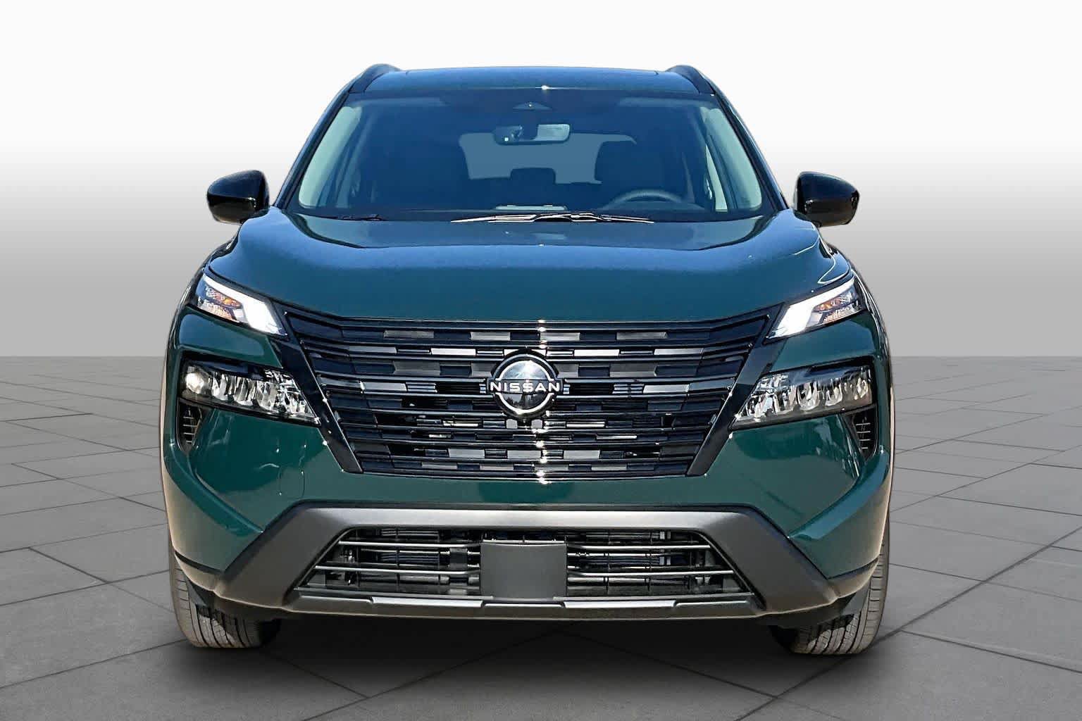 New 2027 Nissan Rogue Dark Armor FWD image 3