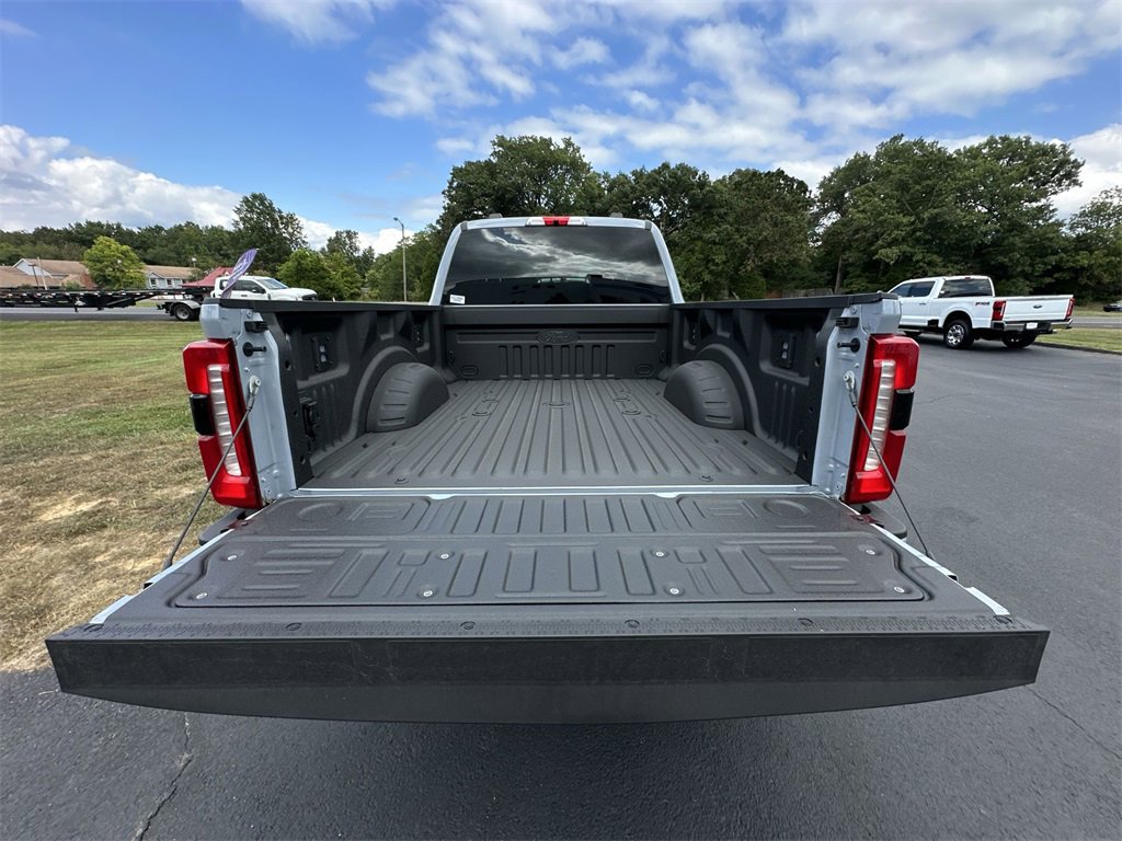 New 2025 Ford F250 Lariat w/ Tremor Off-Road Package image 23