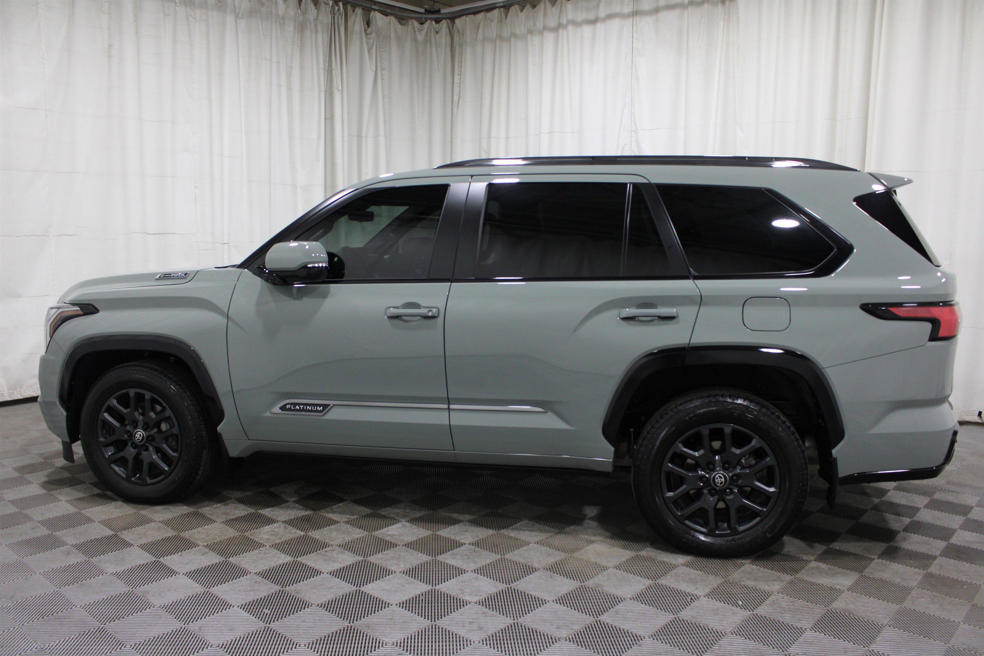 Used 2026 Toyota Sequoia Platinum image 44