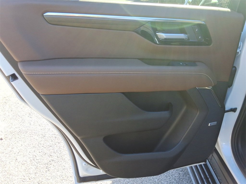 New 2026 Chevrolet Tahoe High Country image 18