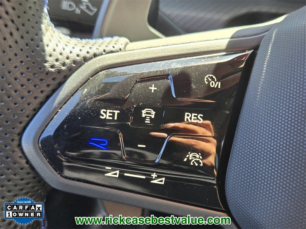 Used 2024 Volkswagen Golf R image 28