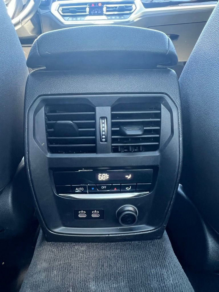Used 2019 BMW 330i xDrive Sedan w/ Driving Assistance Package AWD/4WD image 21