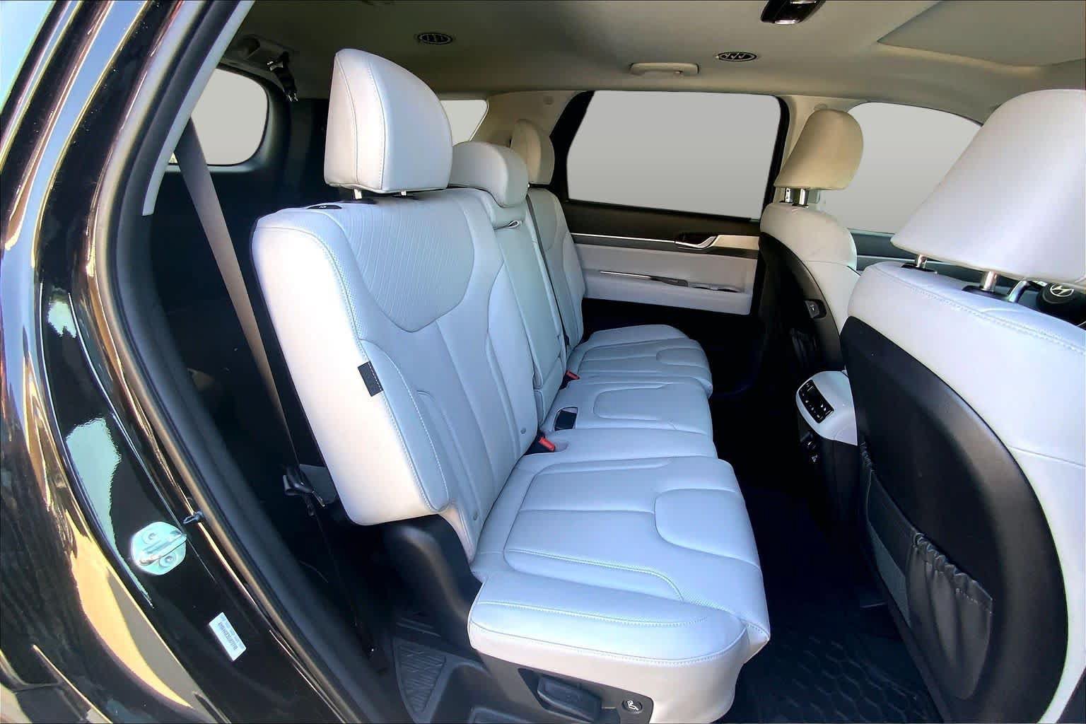 Used 2025 Hyundai Palisade SEL FWD image 19