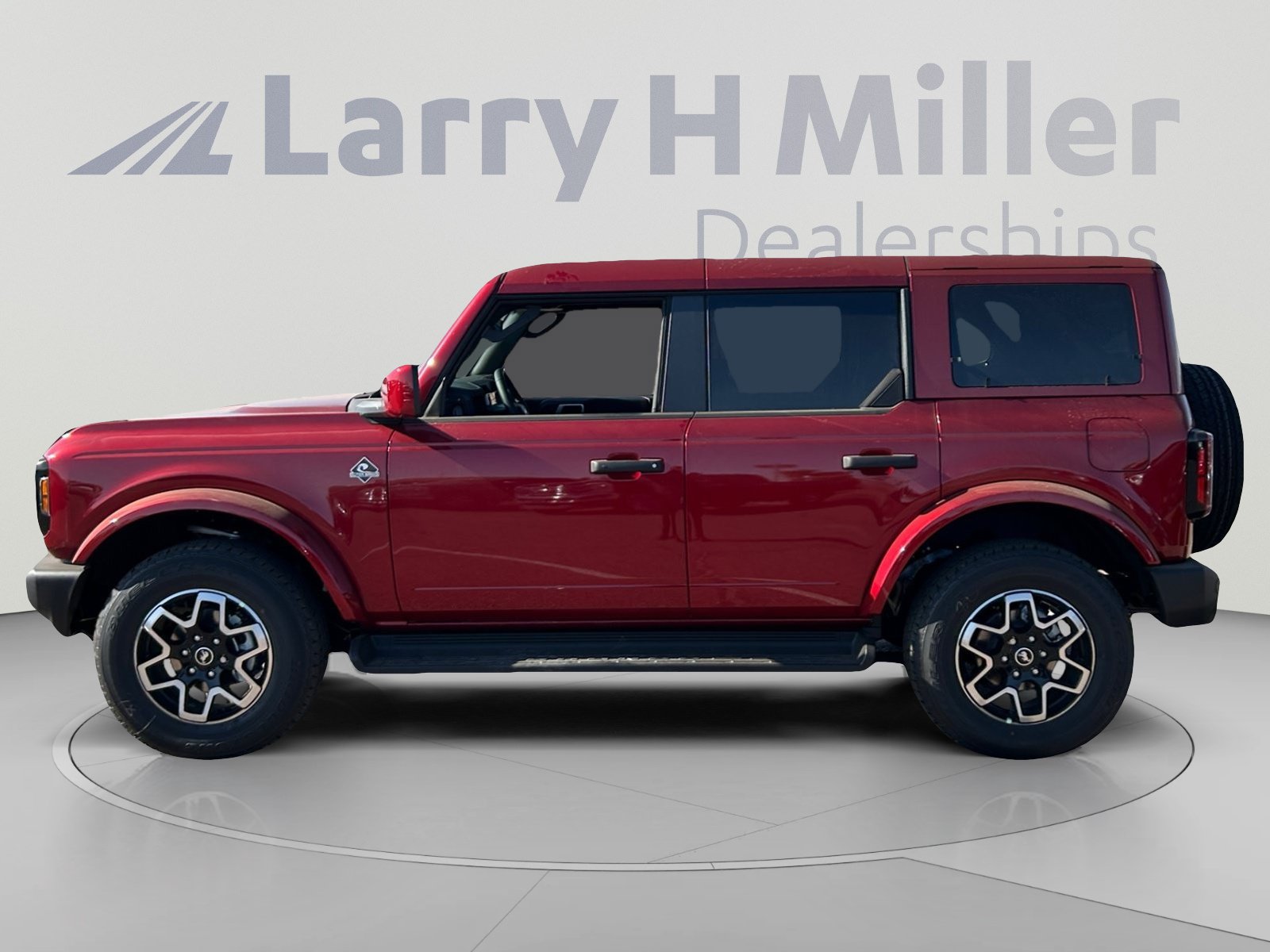 New 2026 Ford Bronco Outer Banks AWD/4WD image 2