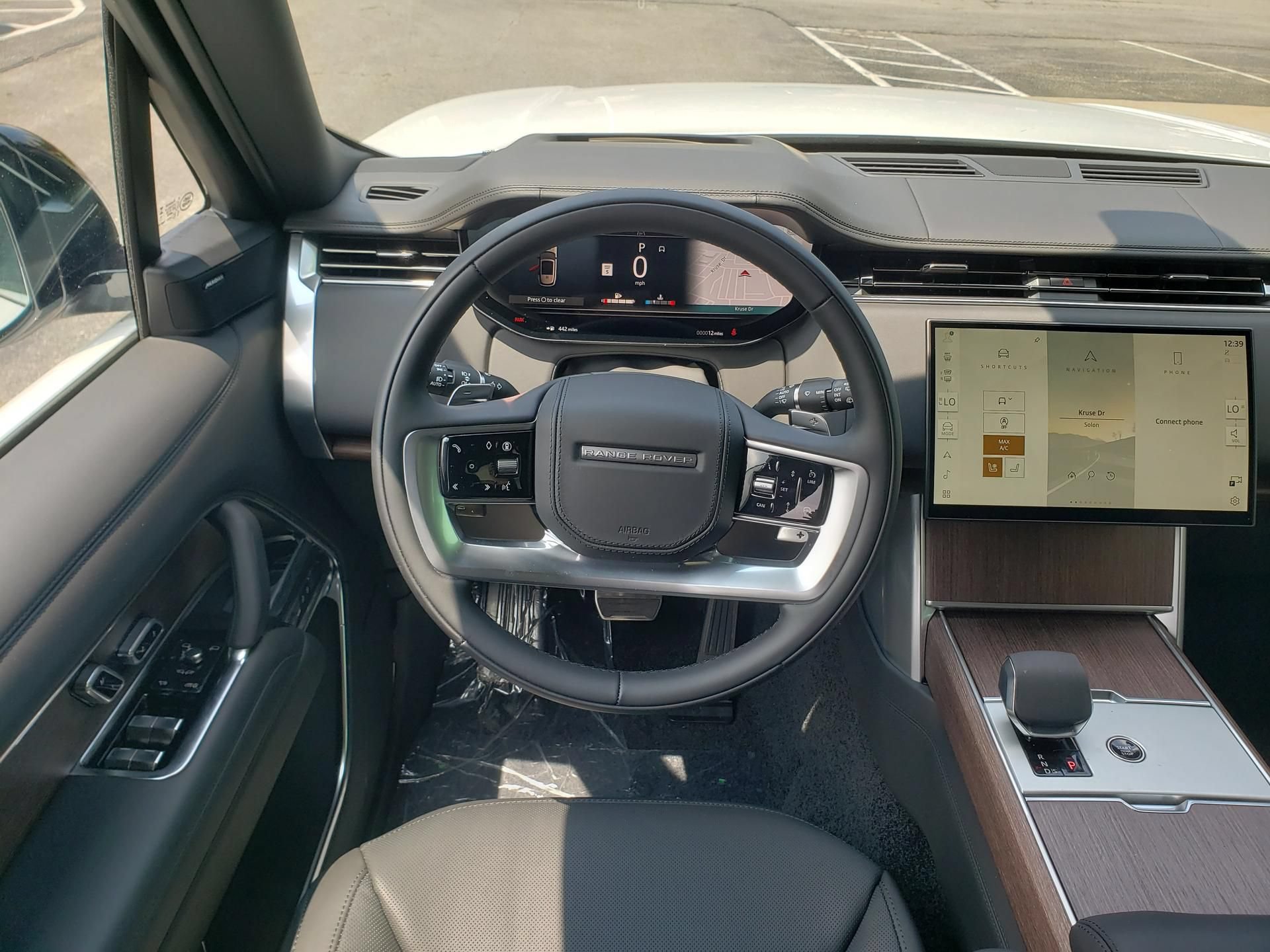 New 2026 Land Rover Range Rover SE AWD/4WD image 14