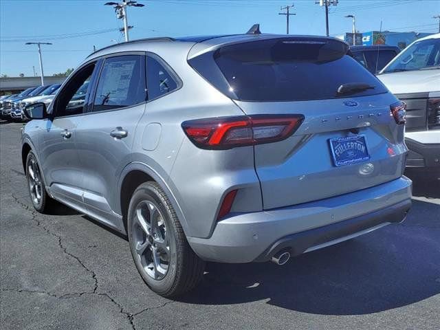 New 2024 Ford Escape ST-Line w/ Tech Pack #1 FWD image 4