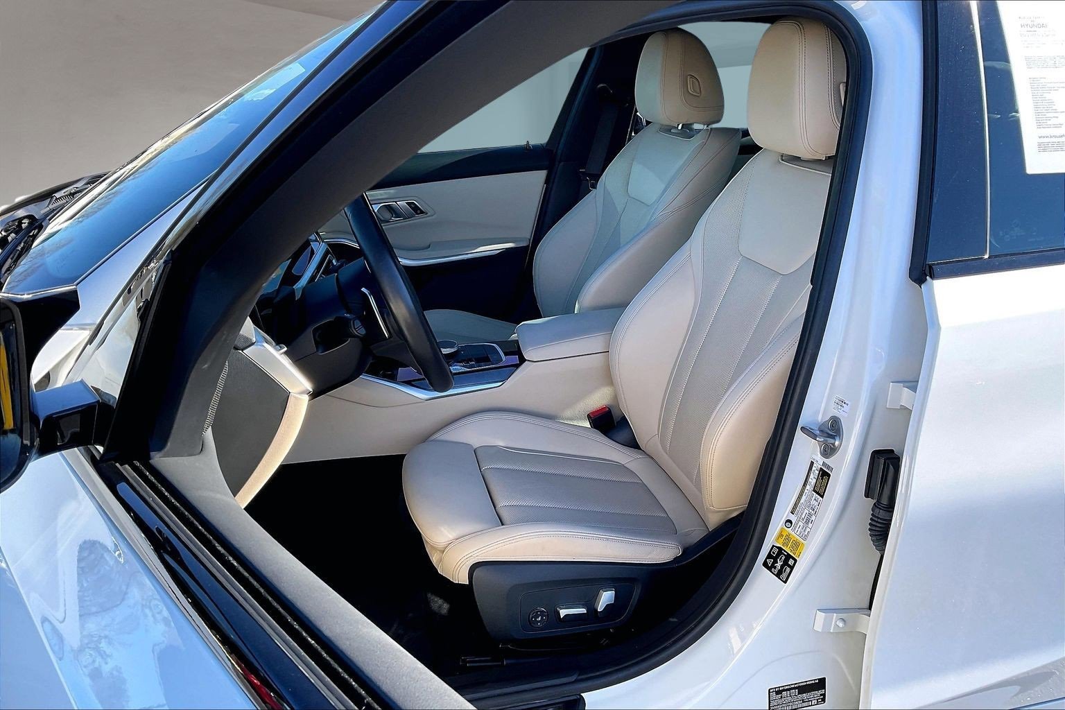 Used 2023 BMW M340i xDrive image 21