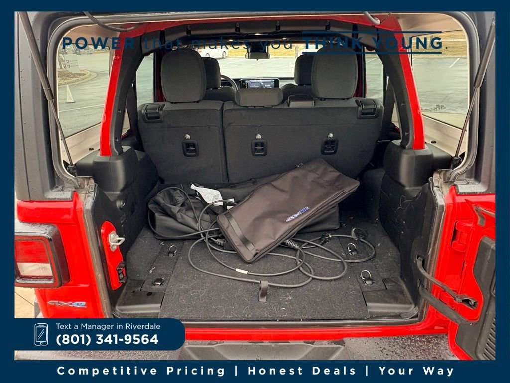 Used 2024 Jeep Wrangler Unlimited w/ LED Headlamp & Fog Lamp Group image 8