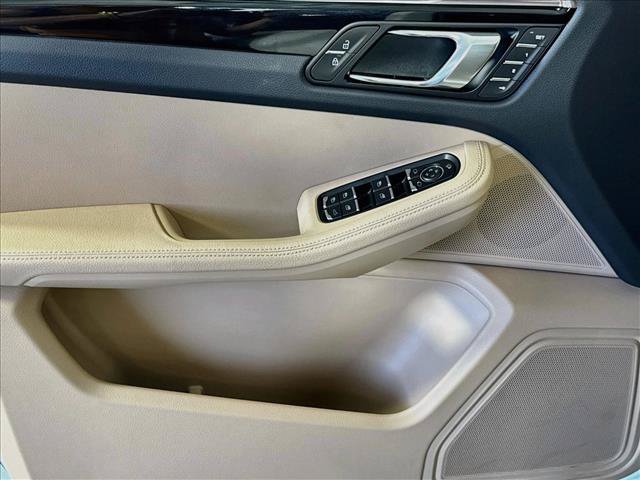 Certified 2026 Porsche Macan Turbo AWD/4WD image 11