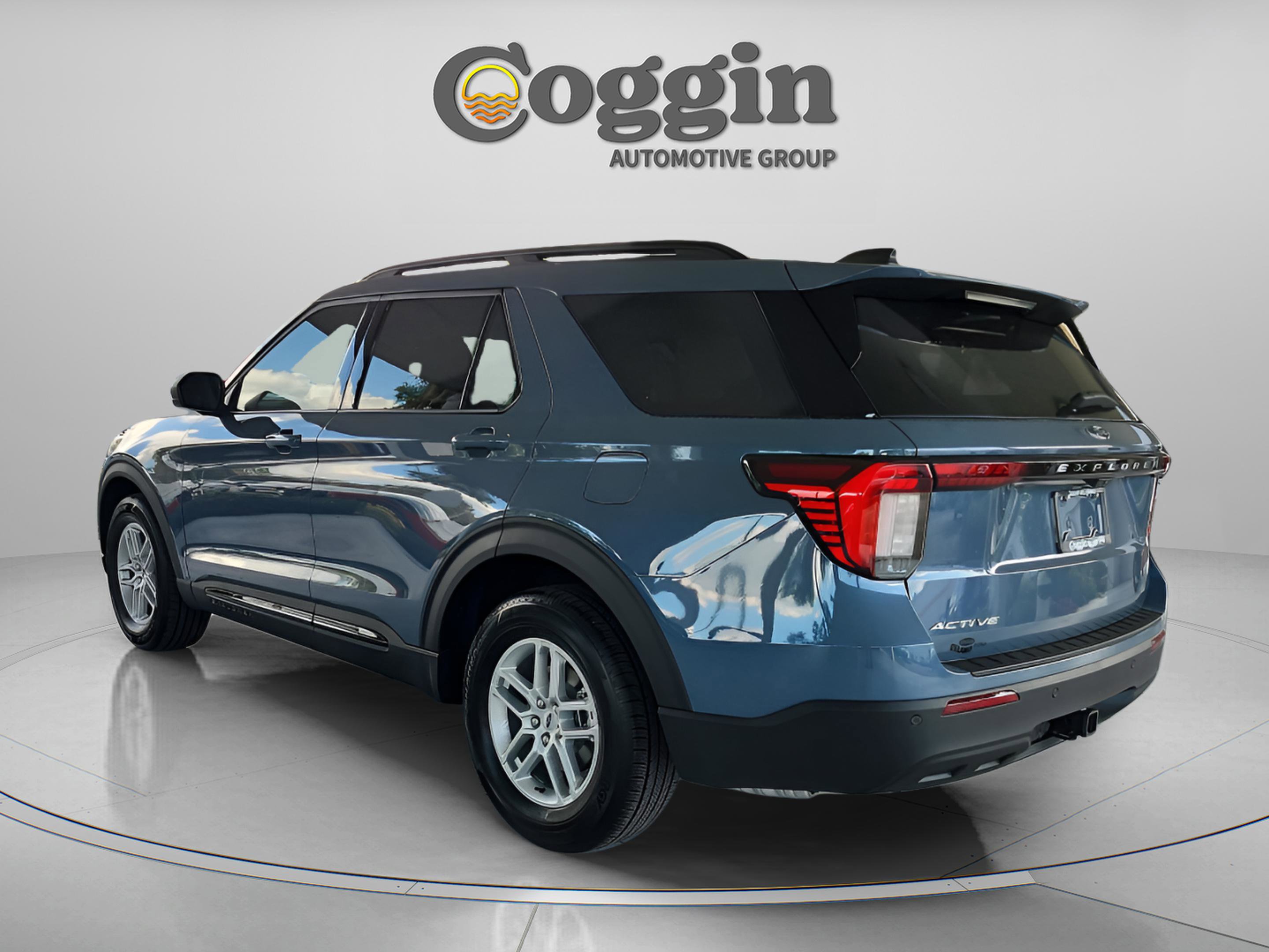 New 2026 Ford Explorer Active image 5