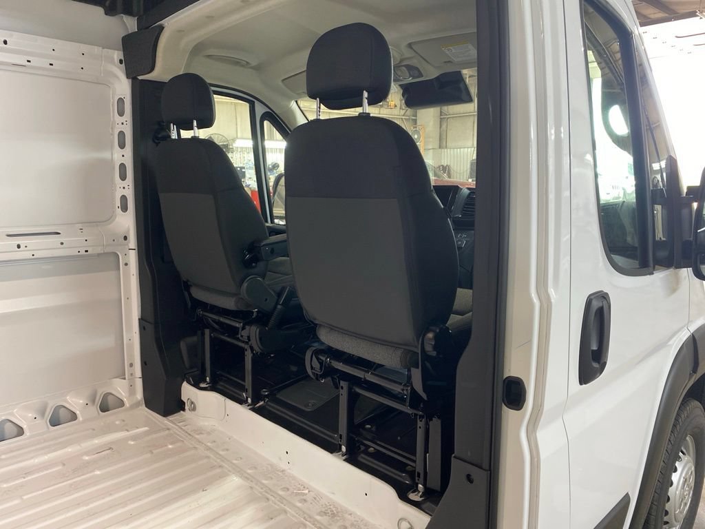 New 2026 RAM ProMaster 3500 w/ Convenience Group FWD image 4