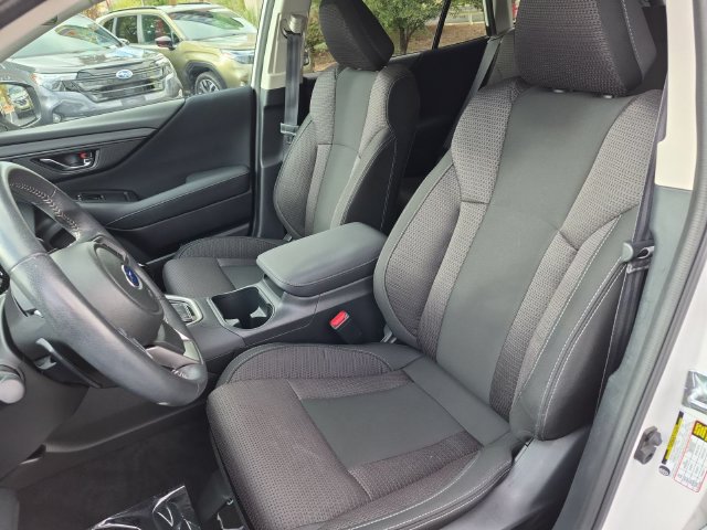 Used 2024 Subaru Outback Premium AWD/4WD image 16