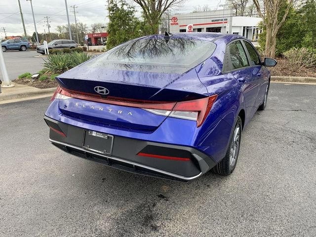 Used 2024 Hyundai Elantra SEL image 8