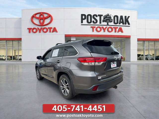 Used 2018 Toyota Highlander XLE w/ Protection Package #3 AWD/4WD image 6