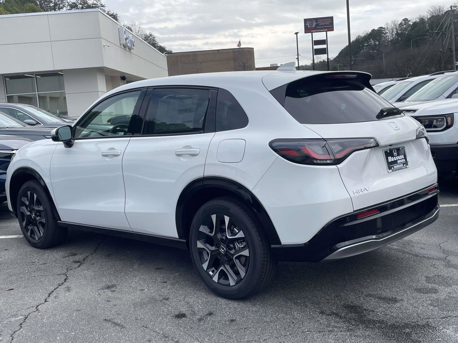 New 2026 Honda HR-V EX-L image 3