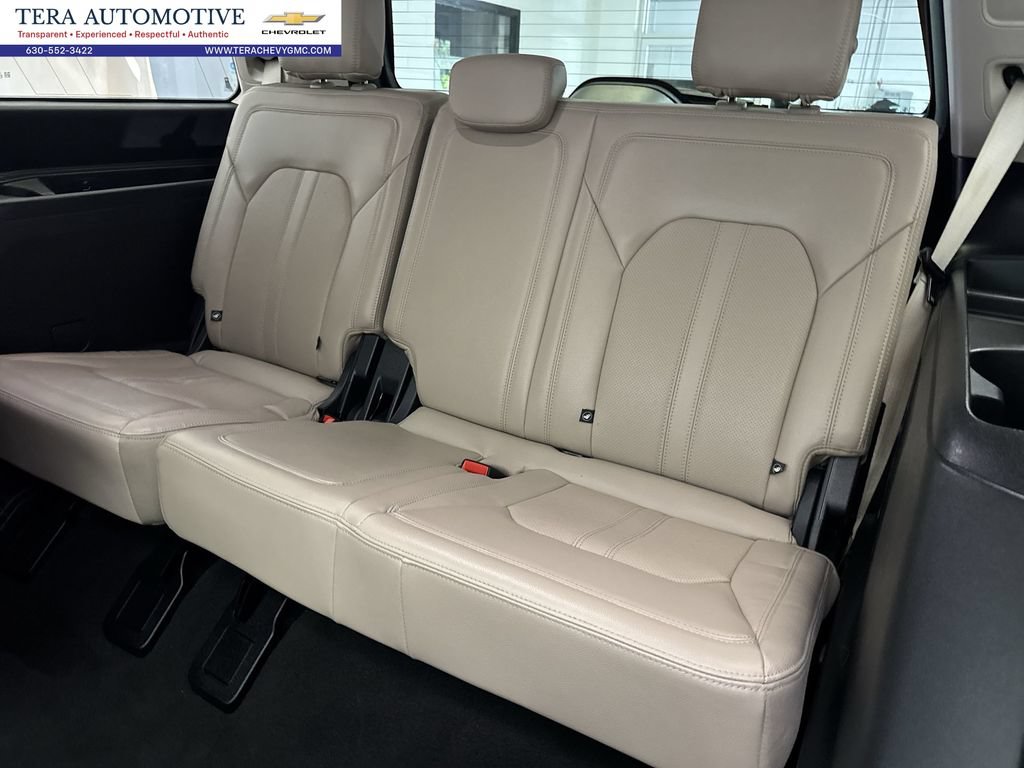 Used 2024 Ford Expedition Limited AWD/4WD image 12