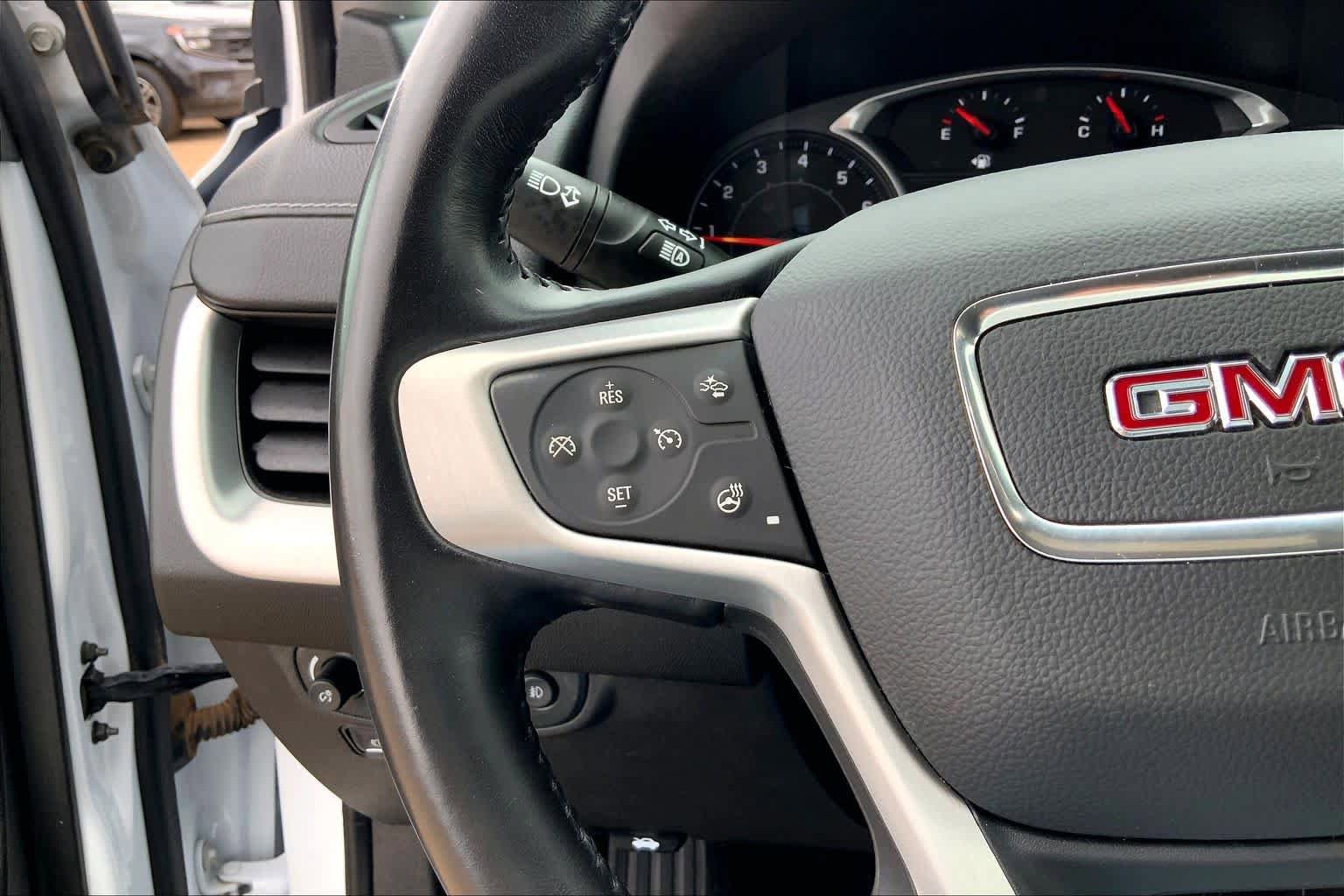 Used 2022 GMC Terrain SLT FWD image 24