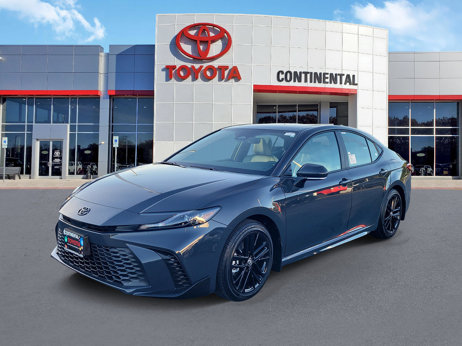 New 2026 Toyota Camry SE FWD image 3
