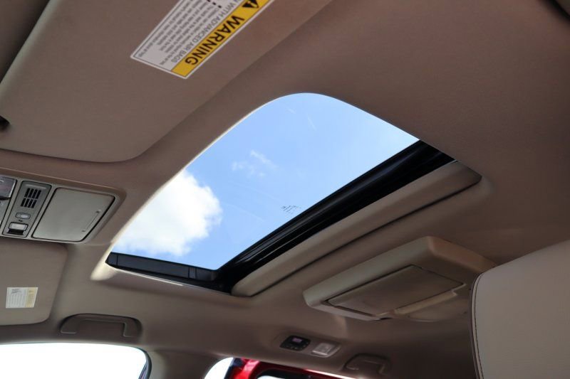 Used 2022 Honda Odyssey Elite image 16