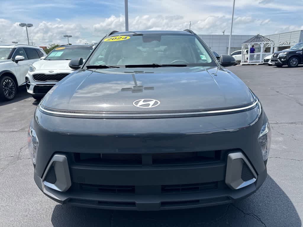 Used 2024 Hyundai Kona SEL FWD image 8