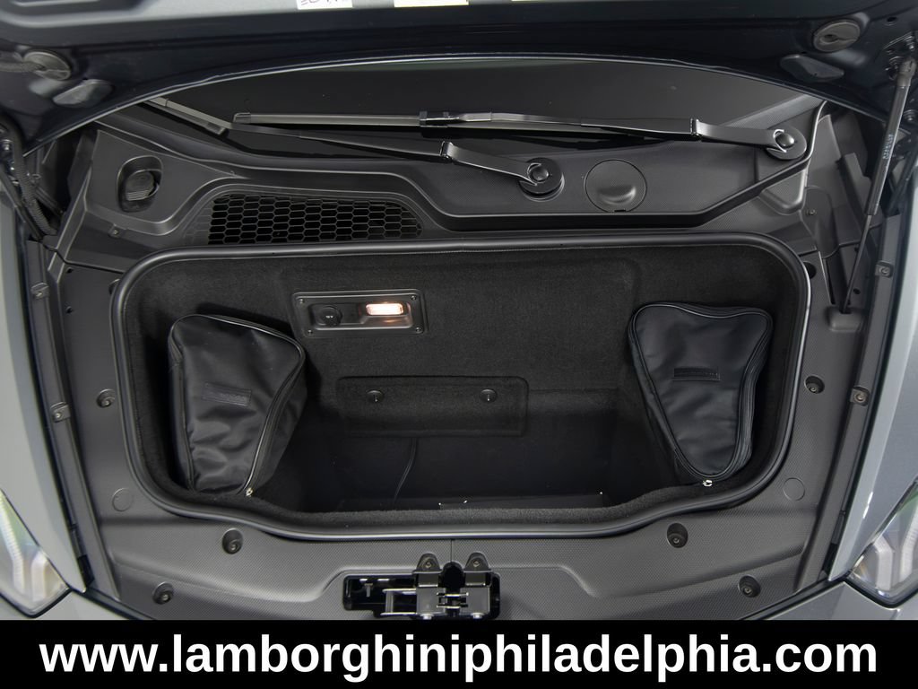 Used 2015 Lamborghini Huracan LP 610-4 AWD/4WD image 42