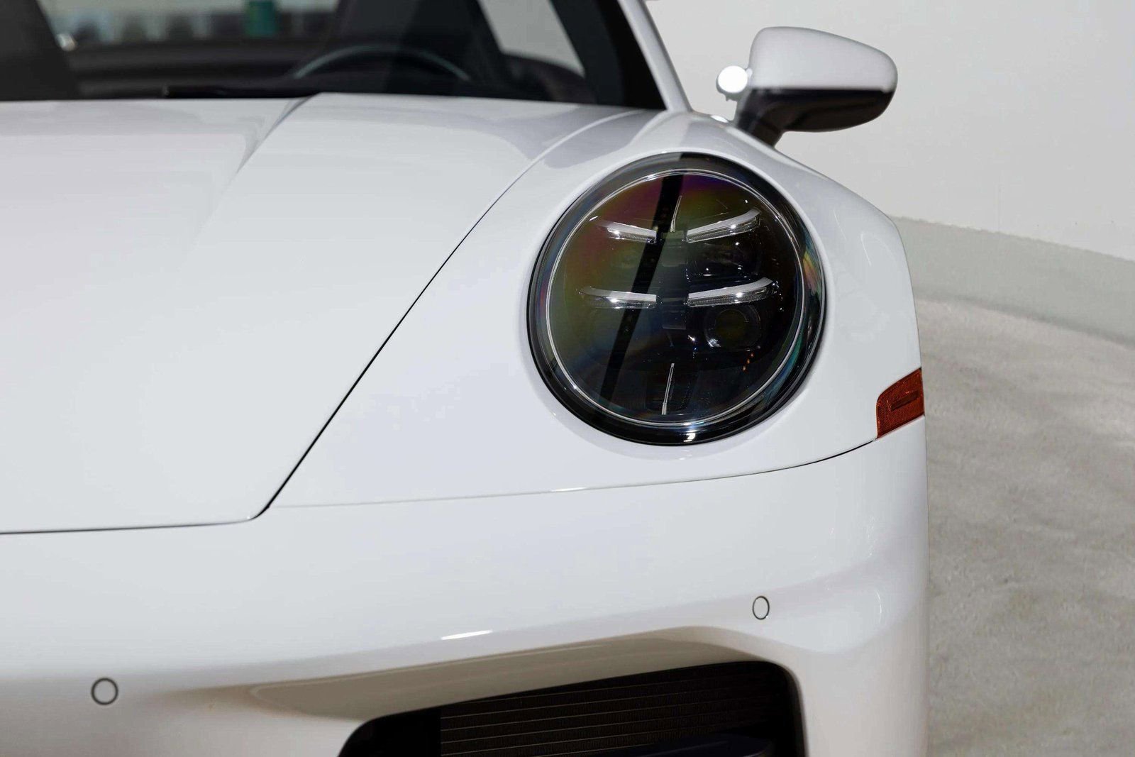 Used 2025 Porsche 911 Carrera RWD image 49