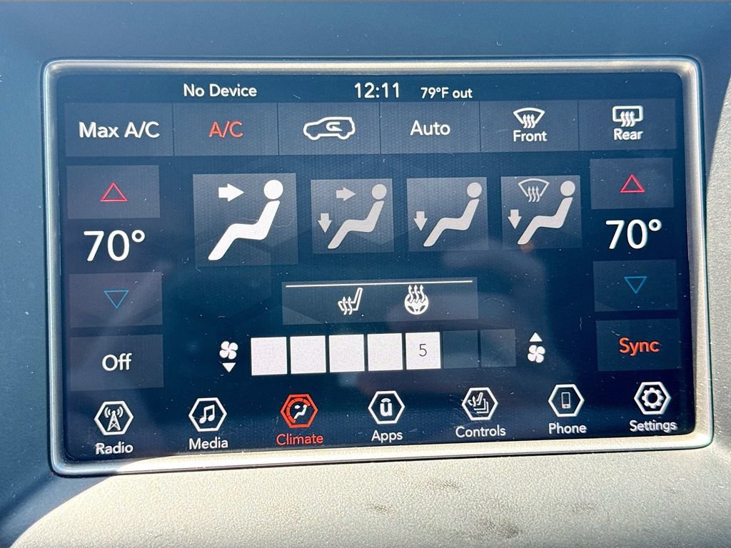 Used 2018 Jeep Grand Cherokee Limited AWD/4WD image 15