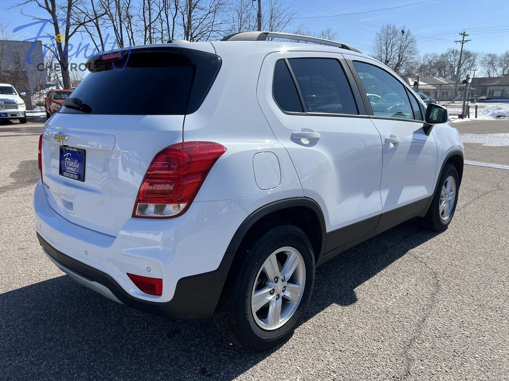 Used 2022 Chevrolet Trax LT w/ Driver Confidence Package AWD/4WD image 9